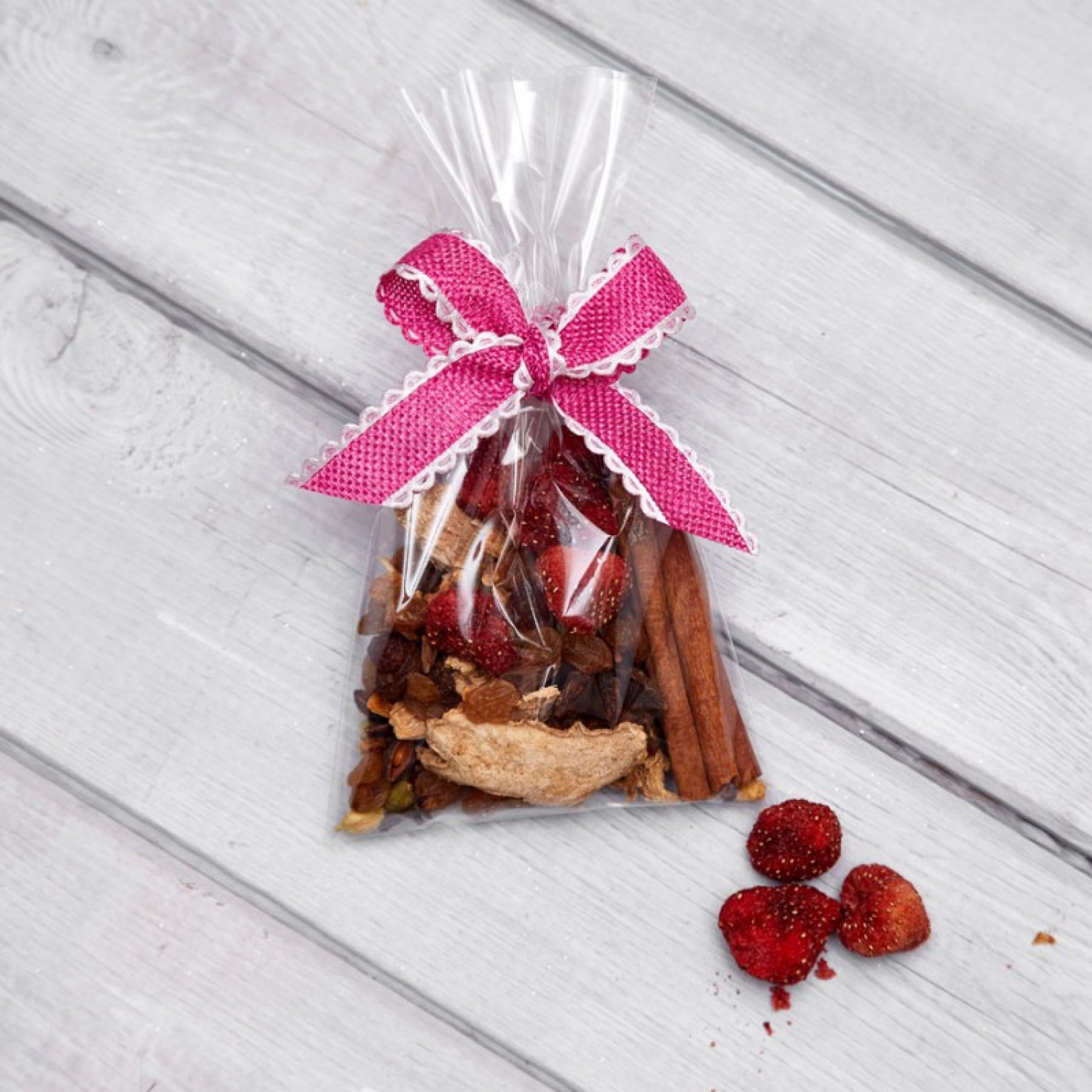 Подарочный набор специй для глинтвейна «Клубника»