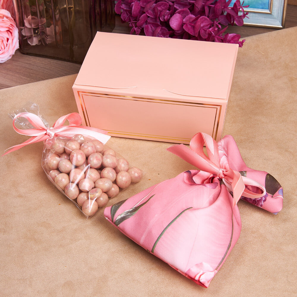 Подарочный набор «Цветы на розовом»