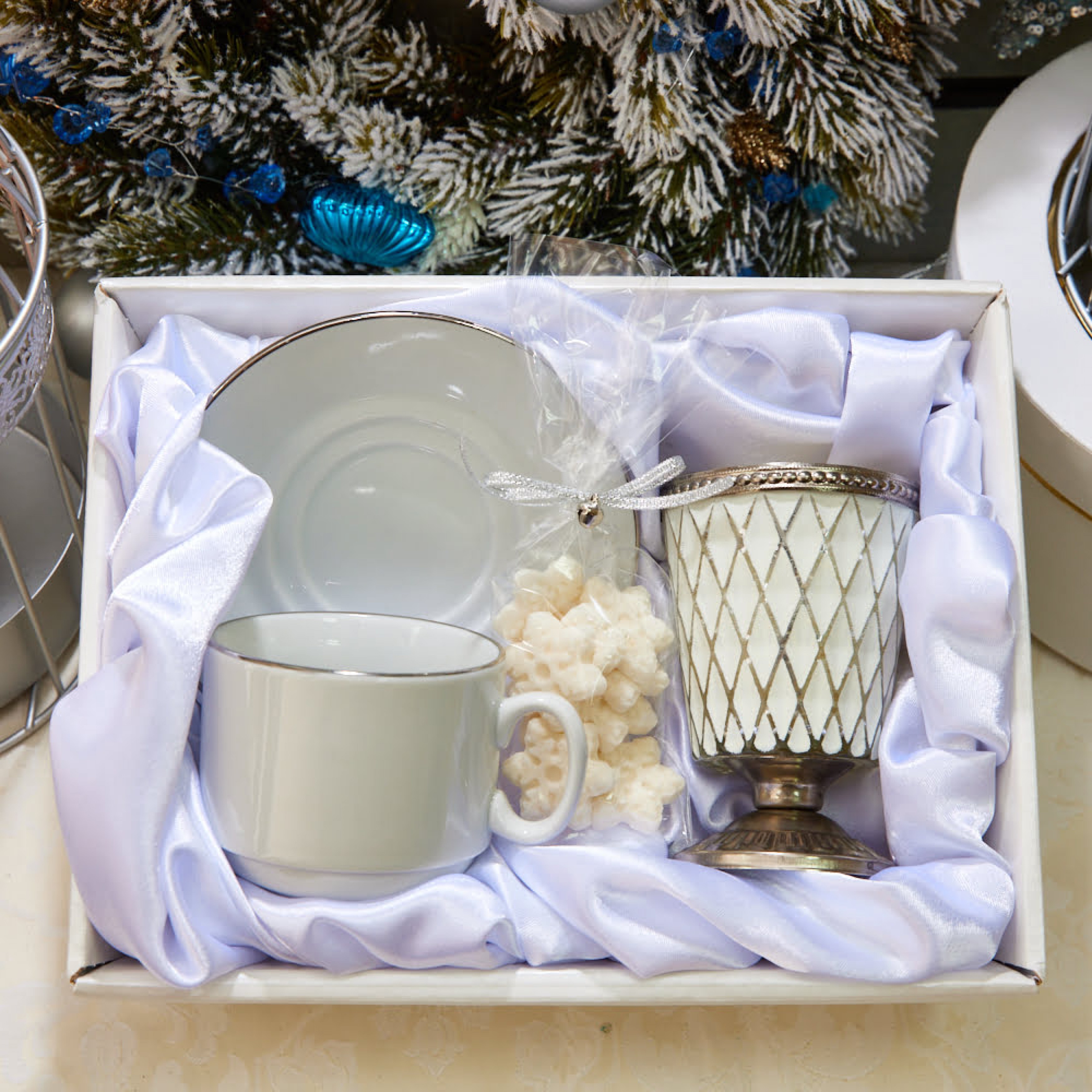 ПОДАРОЧНЫЙ НАБОР «ЗИМНИЕ СНЕЖИНКИ»