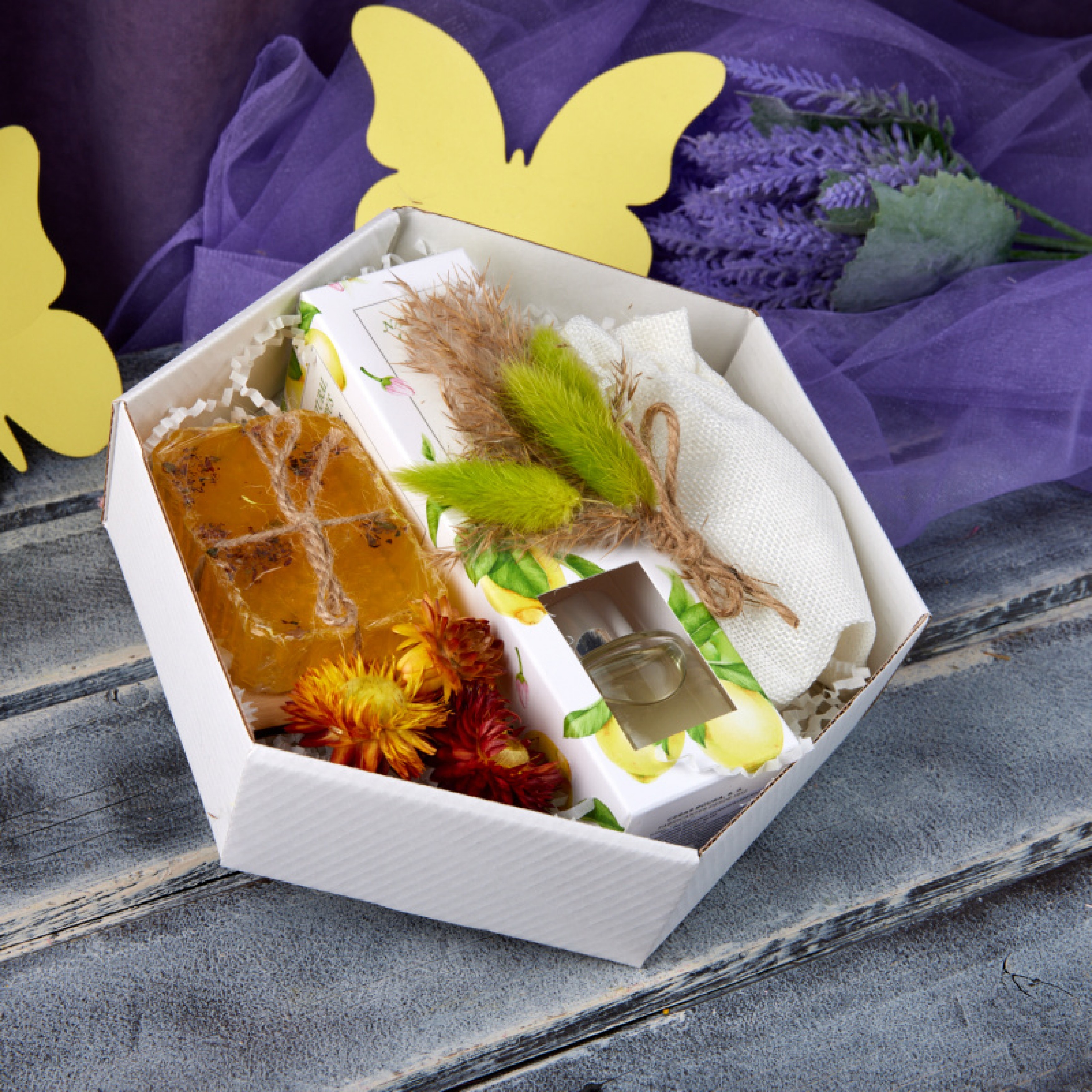 ПОДАРОЧНЫЙ НАБОР «ЦИТРУСОВЫЙ СПА» ПОДАРОЧНЫЙ НАБОР «ЦИТРУСОВЫЙ СПА»