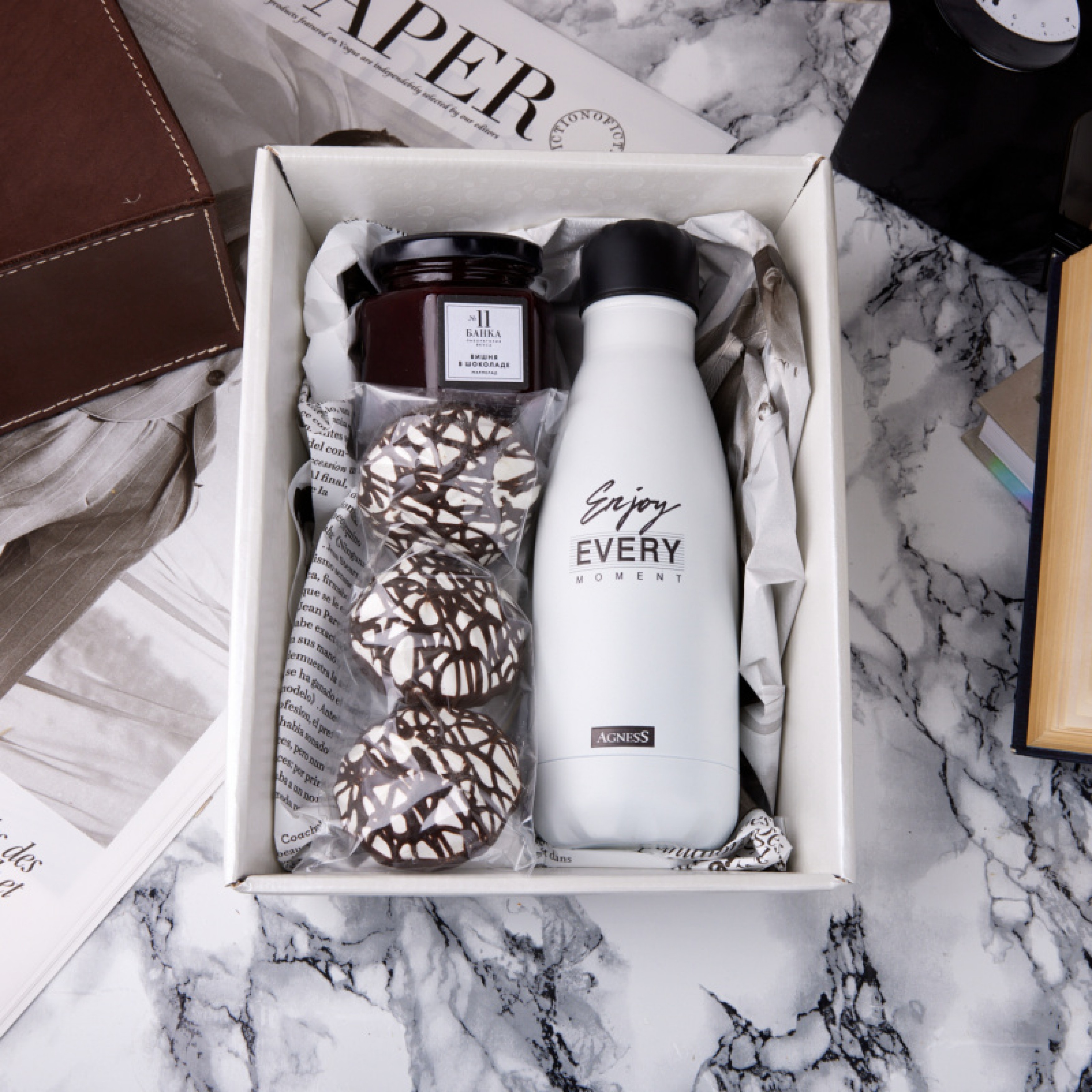 ПОДАРОЧНЫЙ НАБОР «СВЕТСКИЕ НОВОСТИ»