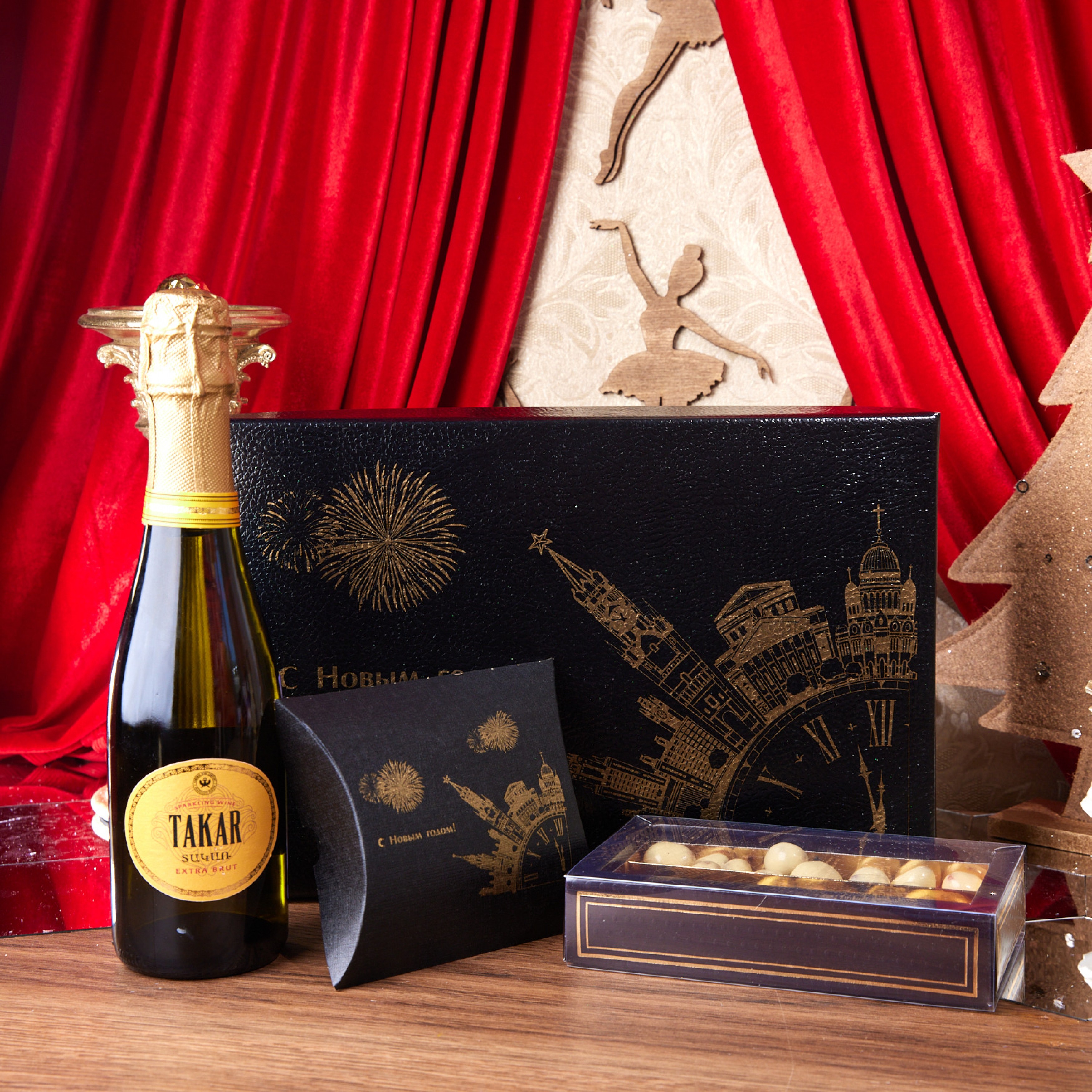 Подарочный набор "НОВОГОДНЯЯ БАШНЯ" Подарочный набор "НОВОГОДНЯЯ БАШНЯ"