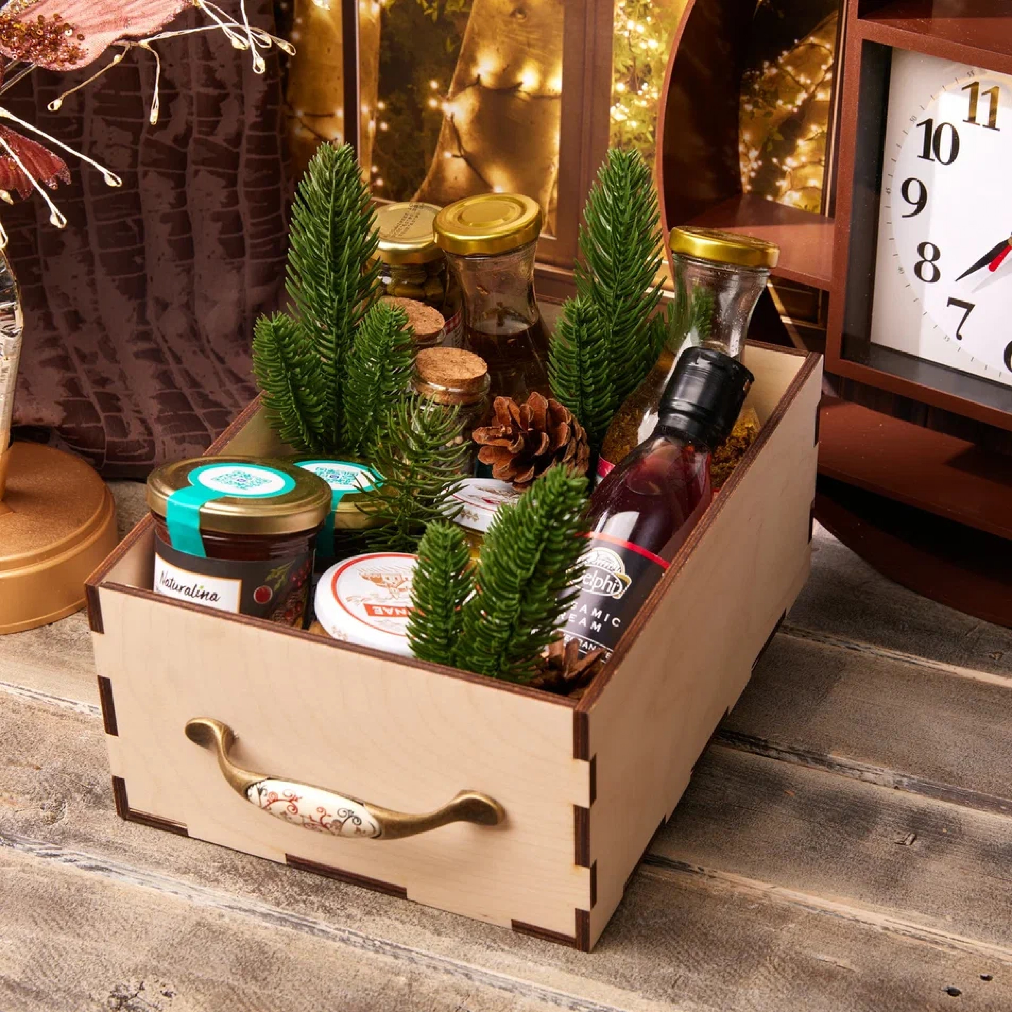 Подарочный набор "ВОЛШЕБНЫЙ ЯЩИК" Подарочный набор "ВОЛШЕБНЫЙ ЯЩИК"