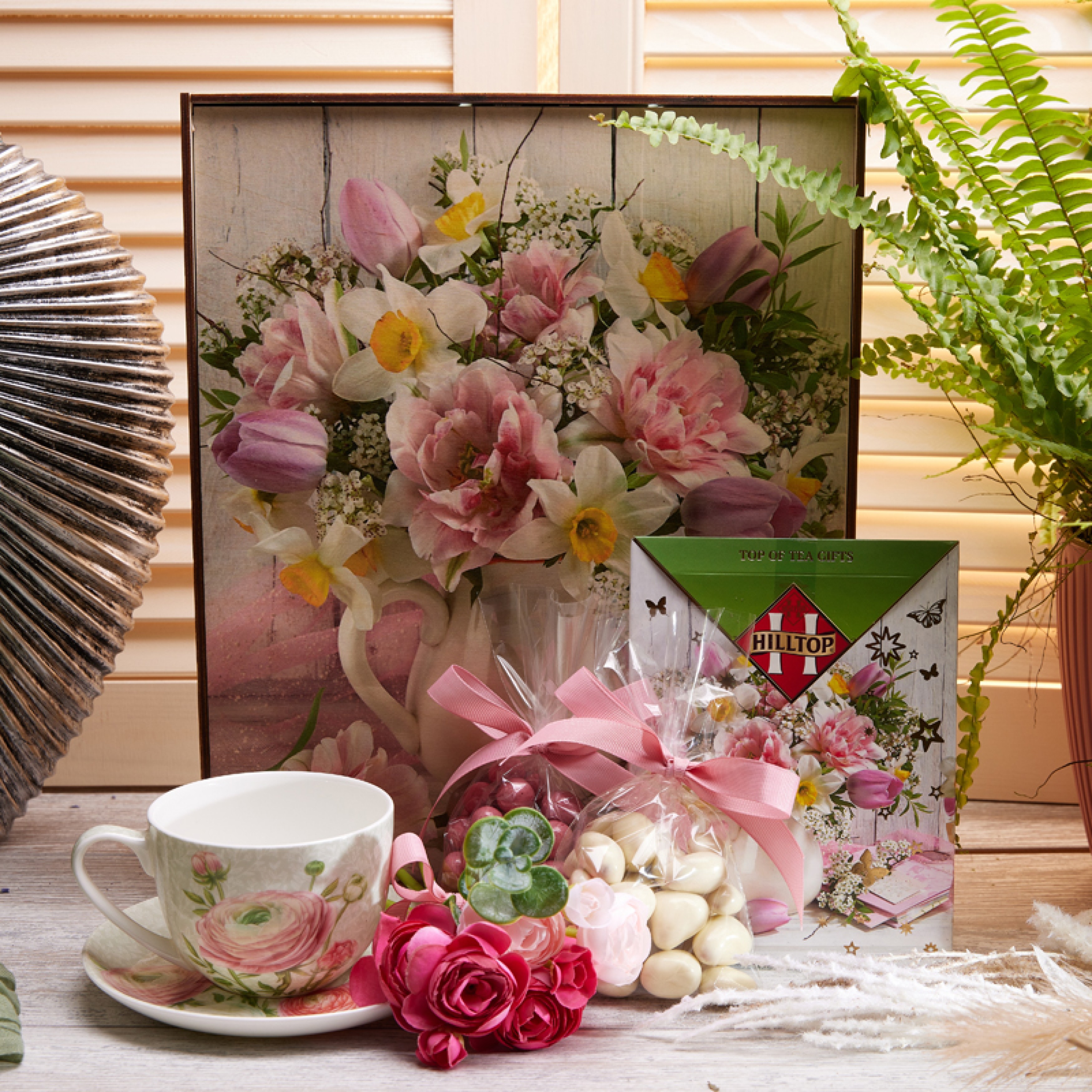 Подарочный набор "ВЕСЕННИЕ ЦВЕТЫ"