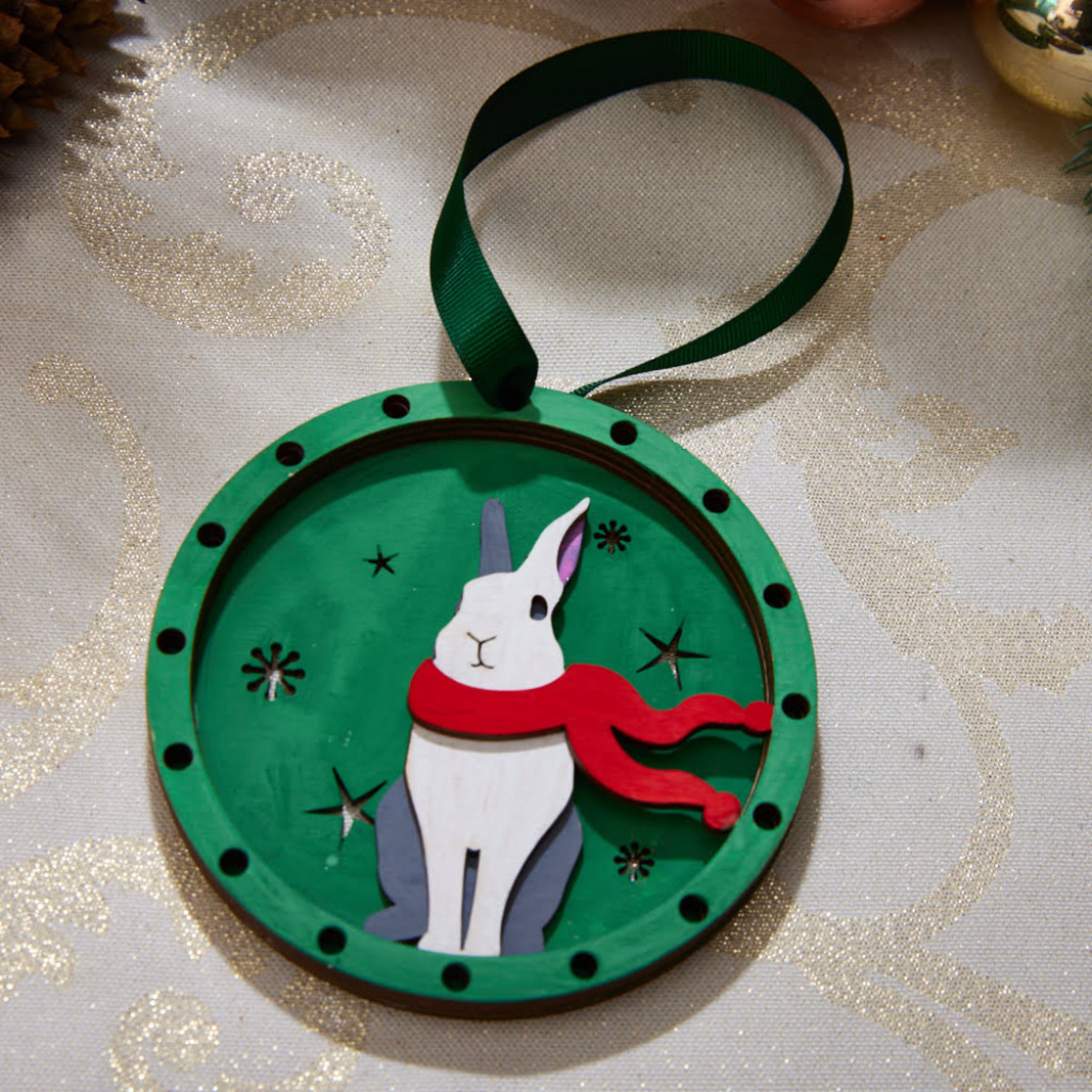 «Заяц-раскраска» - игрушка ручной работы